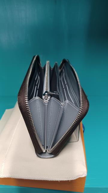 ルイヴィトン　ジッピーウオレット