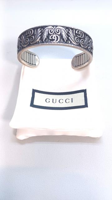 グッチ　バングル